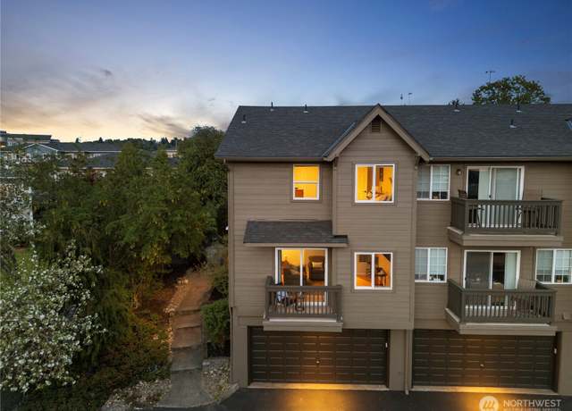 Property at 800 S 219th St Unit A-3, Des Moines, WA 98198, 2 beds, 2.5 baths