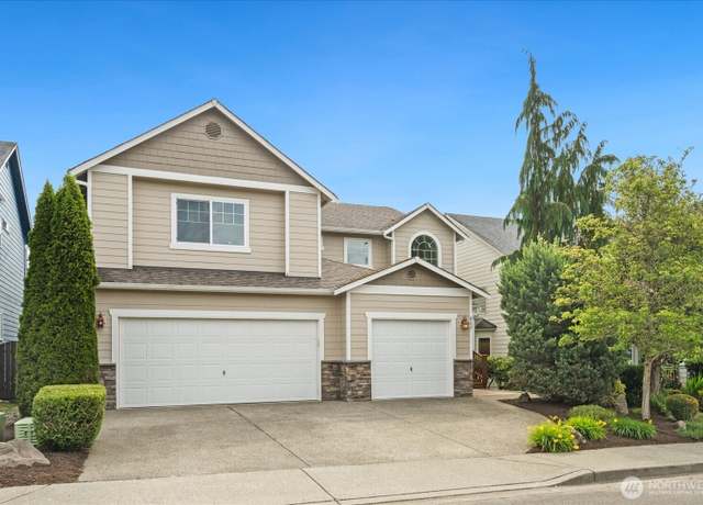 Property at 862 Ilwaco Pl NE, Renton, WA 98059, 4 beds, 2.5 baths