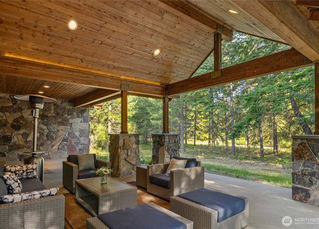 Property at 40 Big Bug Ln, Cle Elum, WA 98922, 3 beds, 2.5 baths