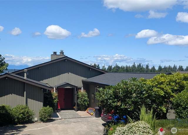 Property at 11513 Sea Breeze Ave SW, Vashon, WA 98070, 3 beds, 3 baths