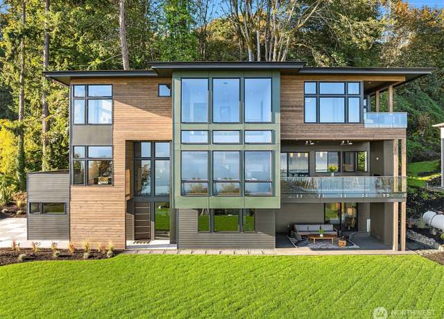 Property at 4802 N Waterview St, Tacoma, WA 98407, 4 beds, 5 baths