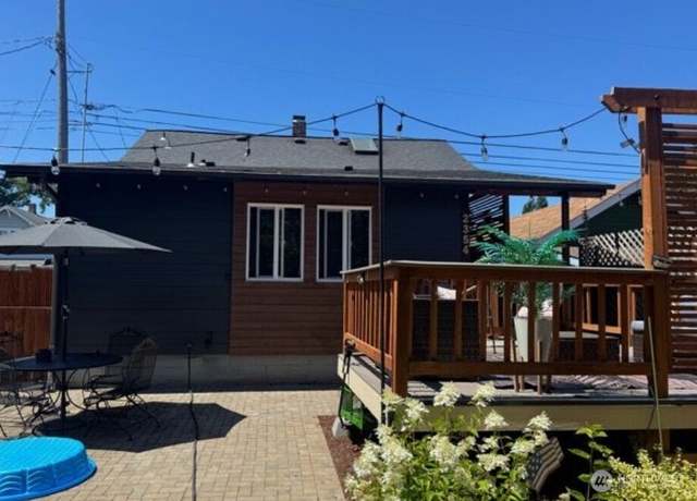 Property at 2354 S Alaska St, Tacoma, WA 98405, 3 beds, 2 baths