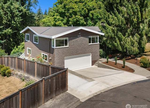 Property at 8612 NE 133rd St, Kirkland, WA 98034, 6 beds, 3 baths
