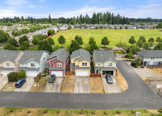 Property at 5611 Balustrade Blvd SE, Lacey, WA 98513, 3 beds, 2.5 baths