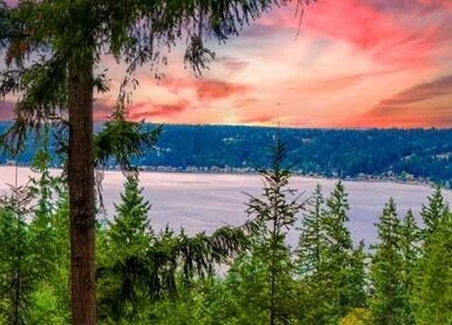 Property at 1520 210th Ave NE, Sammamish, WA 98074, 3 beds, 2.5 baths