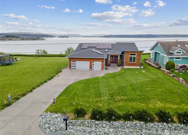 Property at 1448 Bonnie View Acres Rd, Oak Harbor, WA 98277, 3 beds, 3 baths