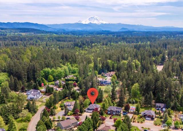 Property at 23345 SE 291st St, Black Diamond, WA 98010, 4 beds, 2.5 baths