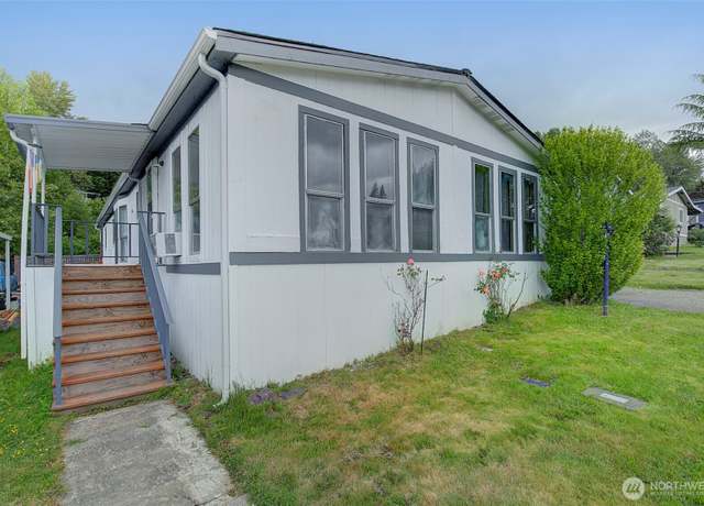 Property at 28000 NE 142nd Pl #28, Duvall, WA 98019, 4 beds, 2 baths
