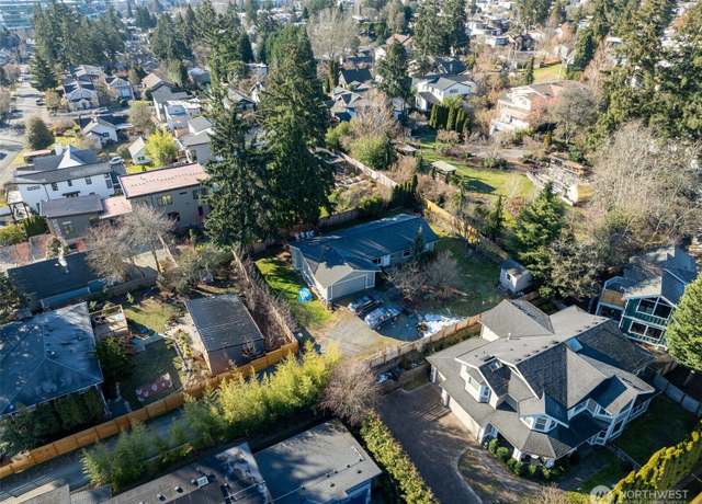 Property at 1043 5th St, Kirkland, WA 98033