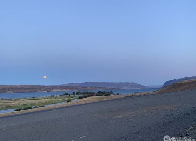 Property at 51 King Salmon Ct, Vantage, WA 98950