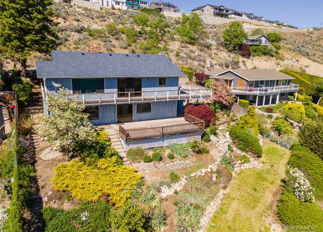 Property at 912 Cone Rd, Chelan, WA 98816, 3 beds, 3 baths
