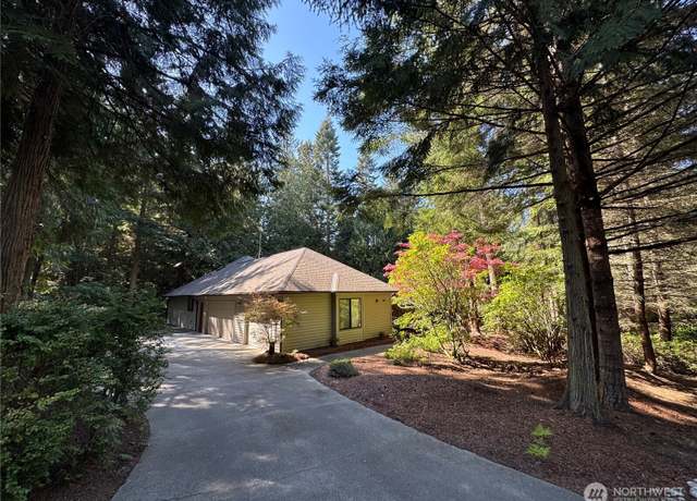 Property at 201 Buck Loop Rd, Sequim, WA 98382, 3 beds, 2 baths