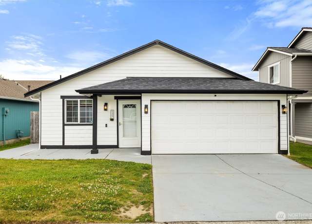 Property at 4327 150th St NE, Marysville, WA 98271, 3 beds, 2 baths