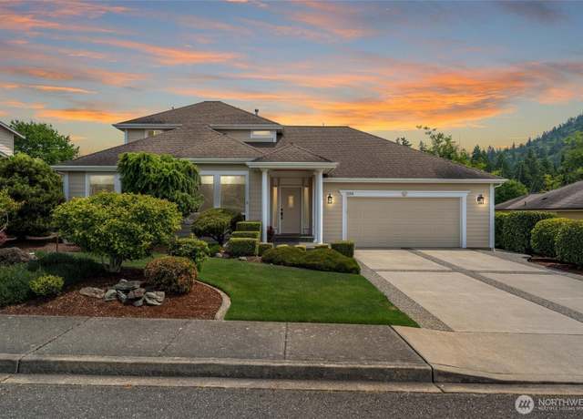 Property at 2108 S 18th St, Mount Vernon, WA 98274, 4 beds, 3 baths