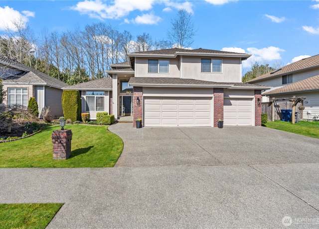 Property at 518 SW 352nd St, Federal Way, WA 98023, 4 beds, 2.5 baths