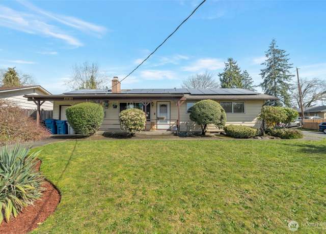 Property at 22942 105th Ave SE, Kent, WA 98030, 3 beds, 2 baths