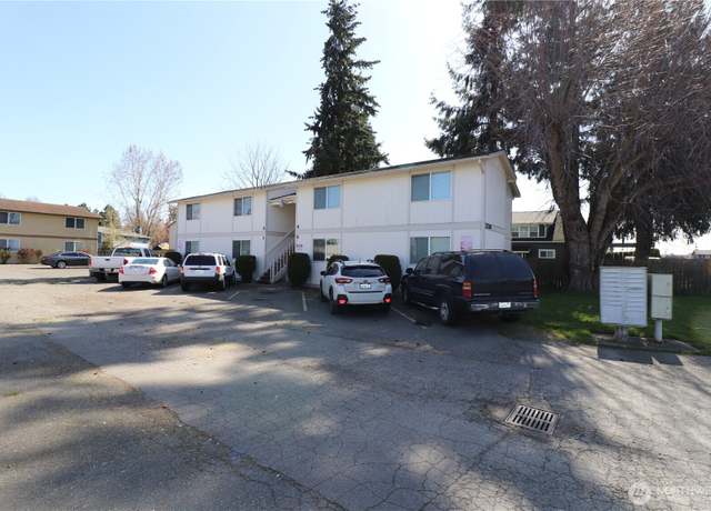 Property at 2250 I St NE, Auburn, WA 98002, 8 beds, 4 baths