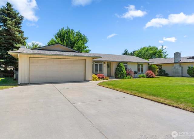 Property at 1425 Poplar Ave, Wenatchee, WA 98801, 3 beds, 2 baths