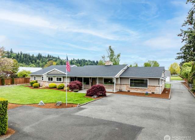 Property at 15029 106th St E, Puyallup, WA 98374, 6 beds, 4 baths