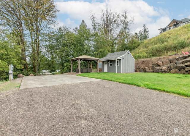 Property at 221 Lakeview Dr, Mossyrock, WA 98564