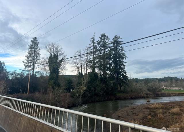 Property at 121 S Taylor Rd S, Chehalis, WA 98532, 2 beds, 1 bath