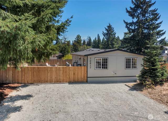 Property at 12417 Prairie Ridge Dr E, Bonney Lake, WA 98391, 3 beds, 2 baths