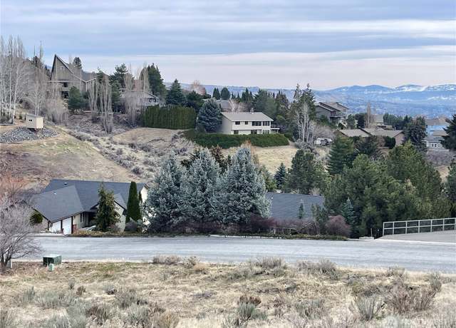 Property at 236 Stoneybrook Ln, Wenatchee, WA 98801