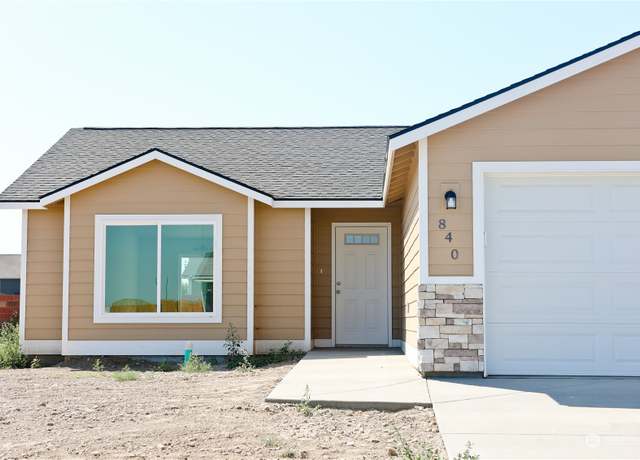Property at 725 O St NE, Quincy, WA 98848, 3 beds, 2 baths