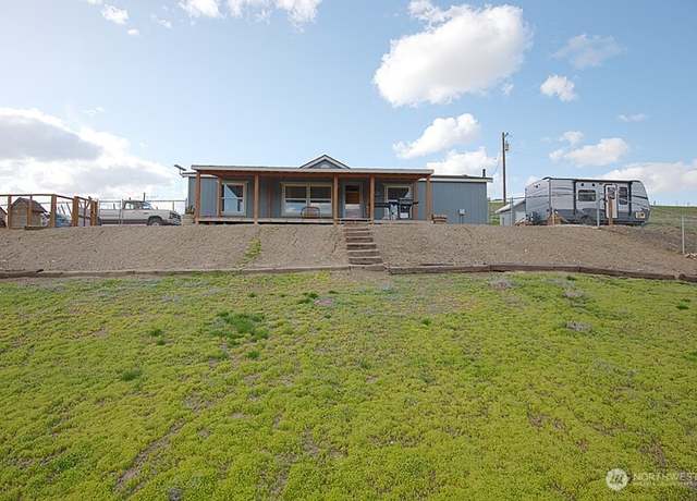 Property at 251 Morrow Rd, Moxee, WA 98936, 3 beds, 2 baths