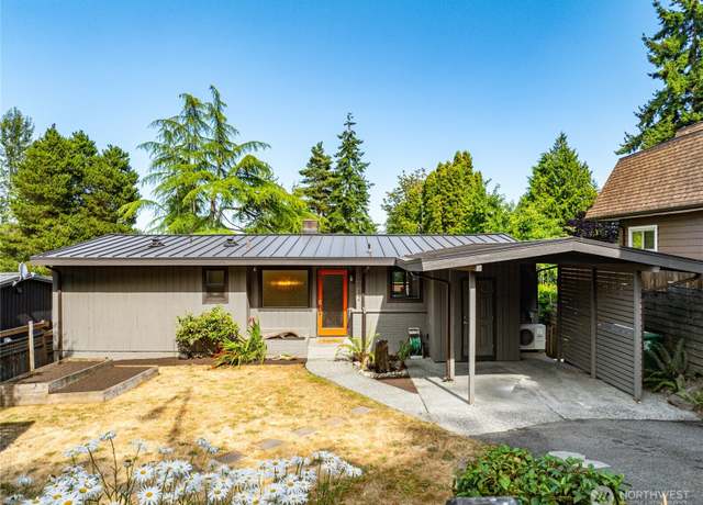 Property at 10032 35th Ave NE, Seattle, WA 98125, 5 beds, 3 baths