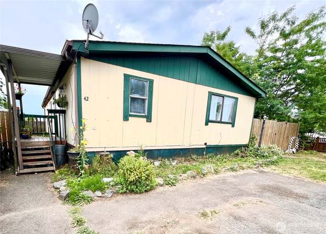 Property at 300 Park Ave #42, Buckley, WA 98321, 3 beds, 2 baths