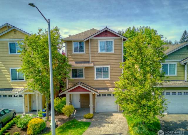 Property at 8416 41st Dr NE, Marysville, WA 98270, 3 beds, 2.5 baths