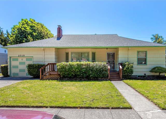 Property at 2715 Harding St, Longview, WA 98632, 5 beds, 3 baths