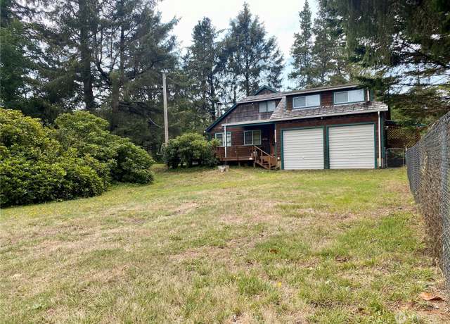 Property at 24505 P St, Ocean Park, WA 98640, 4 beds, 3.5 baths