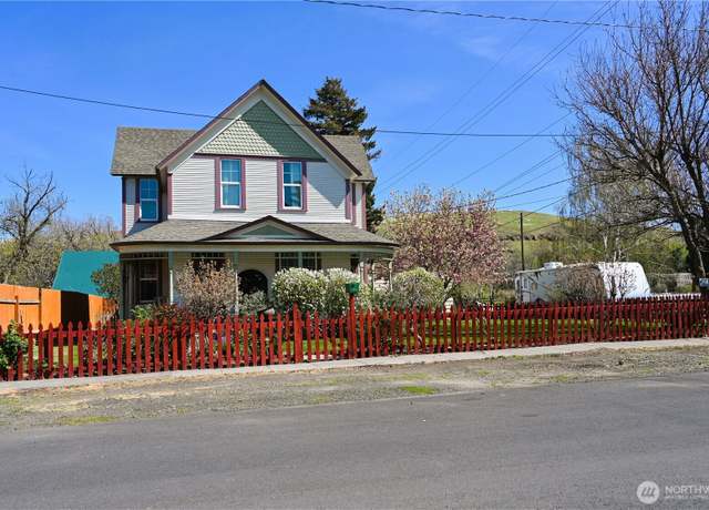 Property at 1321 Chestnut St, Milton-freewater, OR 97862, 4 beds, 2 baths