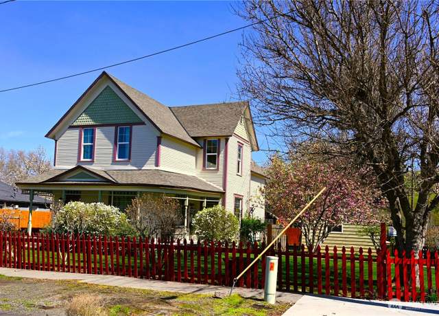 Property at 1321 Chestnut St, Milton-freewater, OR 97862, 4 beds, 2 baths