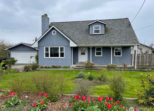 Property at 606 S Main St, Coupeville, WA 98239, 4 beds, 2 baths