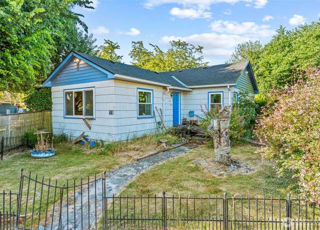 Property at 146 19th Ave, Longview, WA 98632, 3 beds, 1 bath