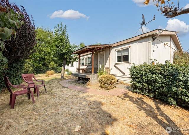 Property at 205 Pleasant Ave #20, Grandview, WA 98930, 3 beds, 2 baths