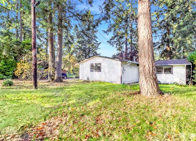 Property at 8203 Mount Tacoma Dr SW, Lakewood, WA 98498, 3 beds, 2.5 baths