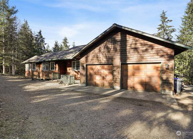 Property at 161 W Little Nahwatzel Dr, Shelton, WA 98584, 3 beds, 2.5 baths