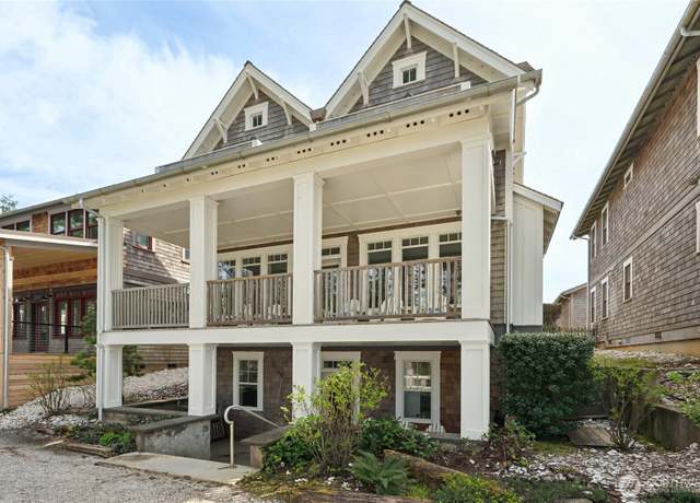 Property at 21 N Glen Ln, Pacific Beach, WA 98571, 4 beds, 4 baths