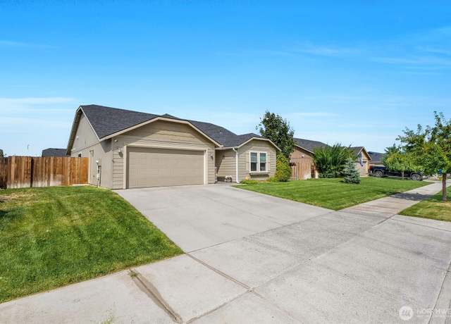 Property at 814 S Blessing St, Moses Lake, WA 98837, 3 beds, 2 baths