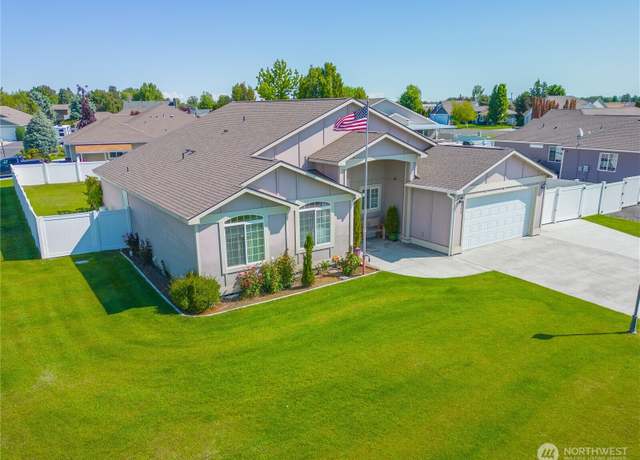 Property at 9500 SE Castlewood Dr, Moses Lake, WA 98837, 4 beds, 2 baths