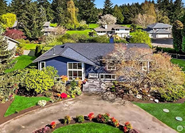 Property at 7604 NE Meadowmeer Ln, Bainbridge Island, WA 98110, 3 beds, 3 baths