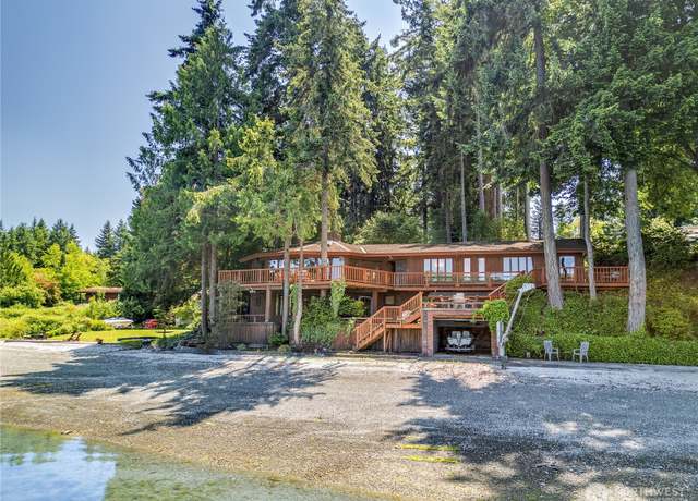 Property at 1678 NE Jacobson Rd, Poulsbo, WA 98370, 3 beds, 3 baths