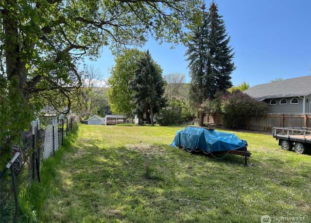 Property at 206 W Patit Ave, Dayton, WA 99328