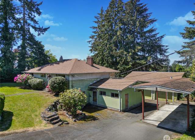 Property at 2734 Sunset Dr W, University Place, WA 98466, 5 beds, 2.5 baths