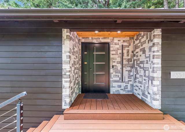 Property at 6631 Cromwell Beach Dr NW, Gig Harbor, WA 98335, 3 beds, 3.5 baths