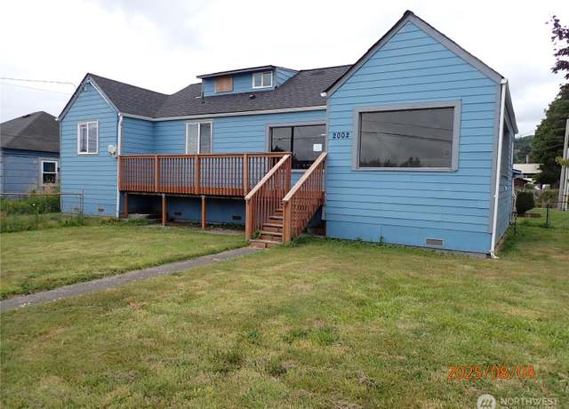 Property at 2002 Pacific Ave, Aberdeen, WA 98520, 3 beds, 2 baths